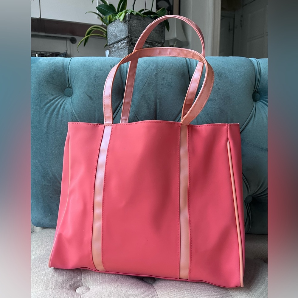 Clinique Pink Peach Waterproof Tote Bag NEW